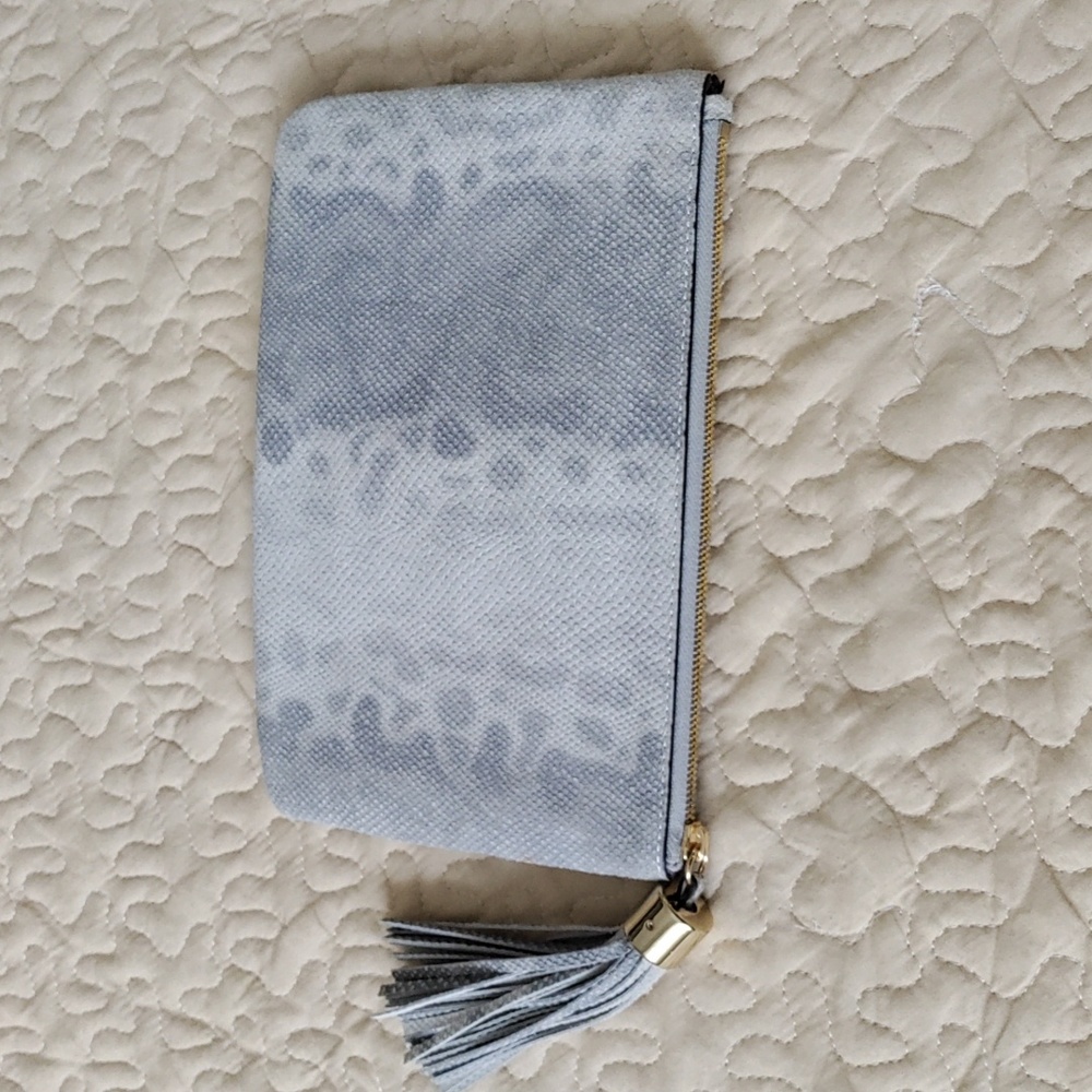 Ladies clutch bag.